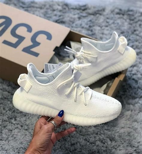 adidas yeezys lichtblauw|Yeezy shoes Adidas.